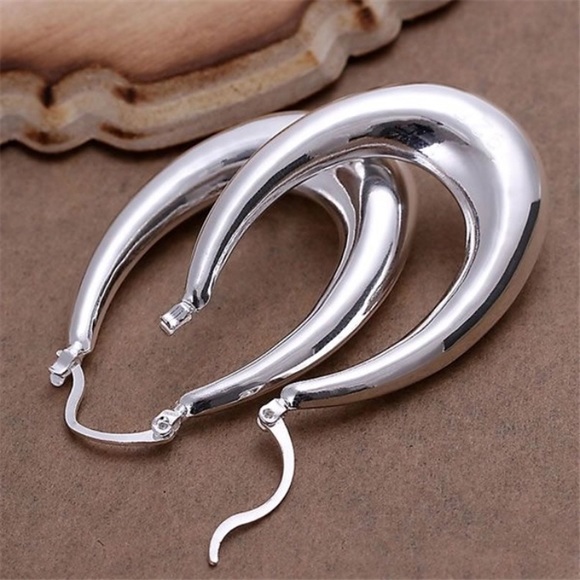 New! Silver Hoop Earrings - Picture 3 of 12